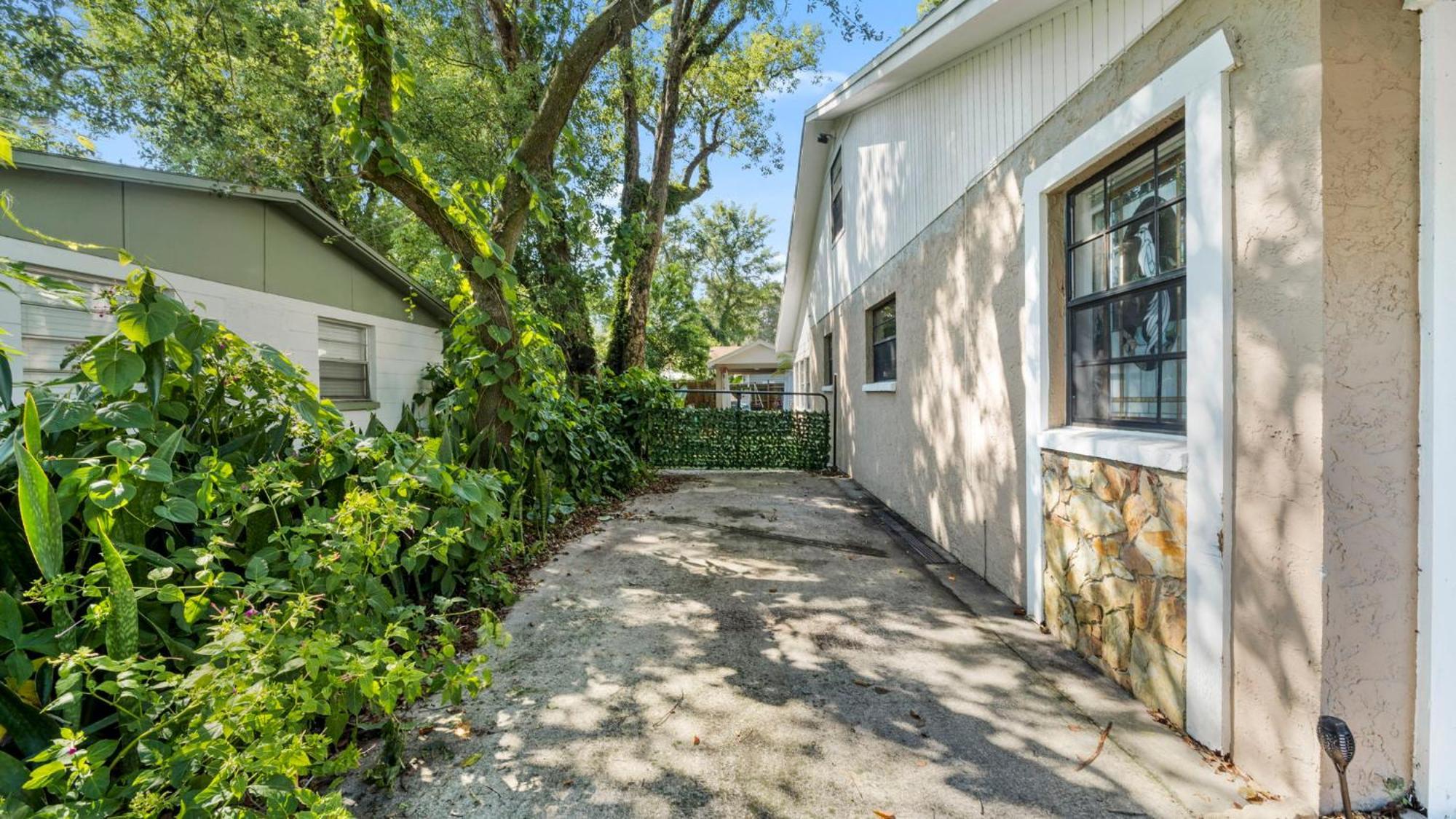 Zen Jungle House By Busch Gardens Sleeps 12 With Outdoor Games & Detached Play Space! Tampa Exteriör bild