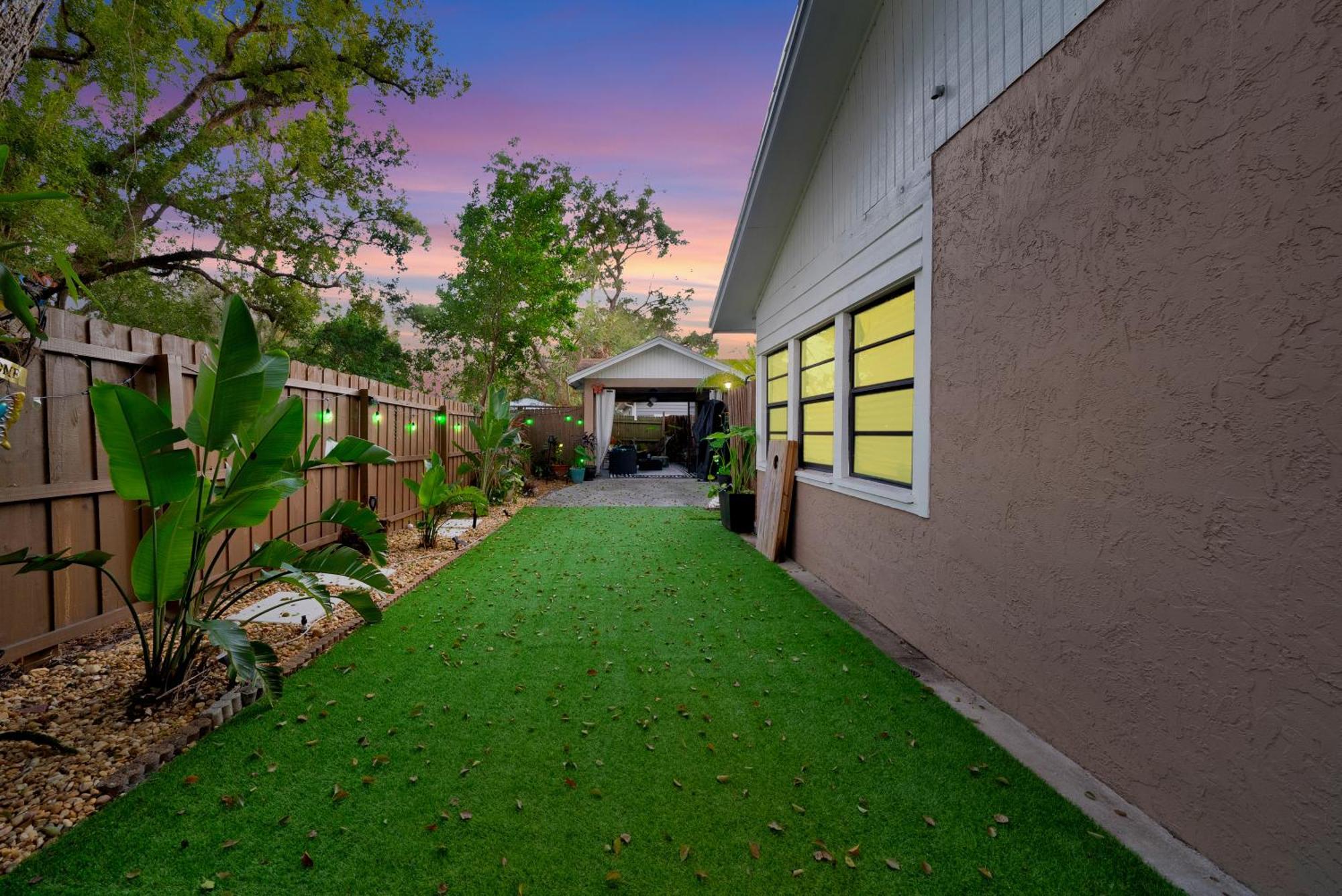Zen Jungle House By Busch Gardens Sleeps 12 With Outdoor Games & Detached Play Space! Tampa Exteriör bild