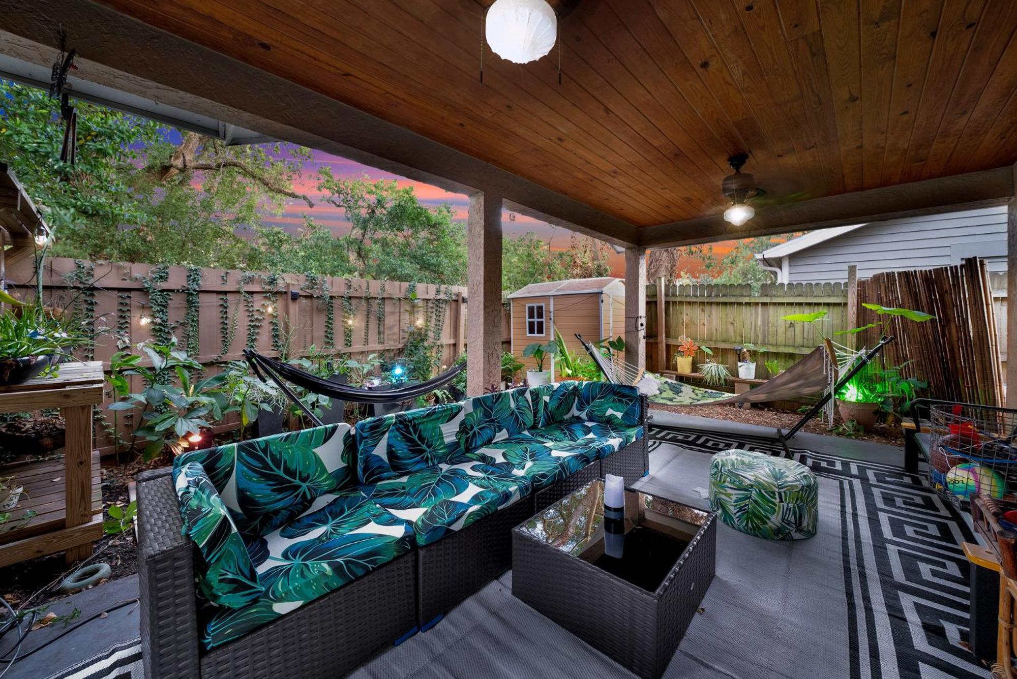 Zen Jungle House By Busch Gardens Sleeps 12 With Outdoor Games & Detached Play Space! Tampa Exteriör bild